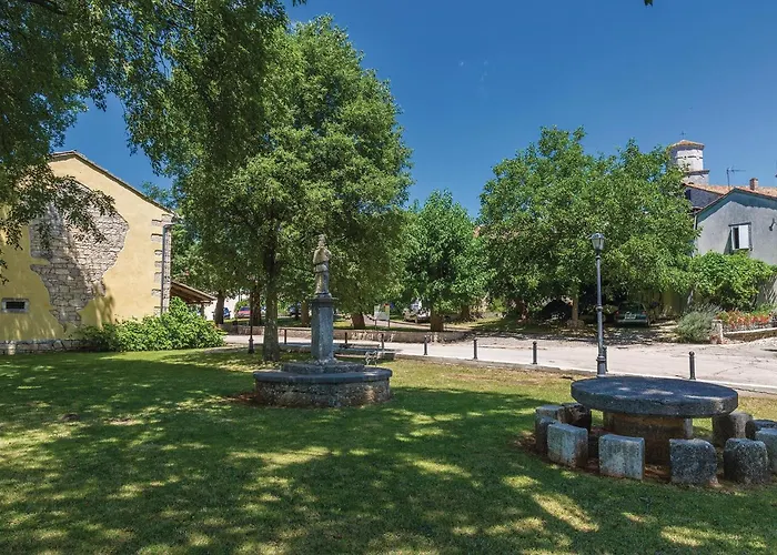 Awesome In Holiday home Tinjan