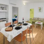 Beautiful Home In Tinjan *
