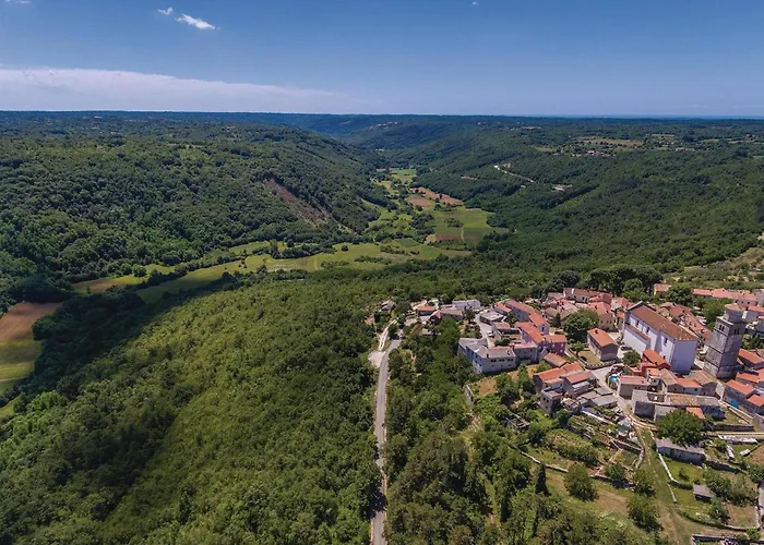 Awesome In Vikendica *